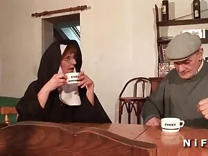 シャンダフェイは吸う！ アダルト 動画  ...