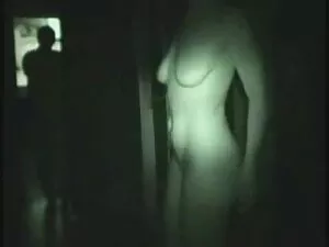 ベイリーはクロエが彼女の義理の息子を誘惑 ...