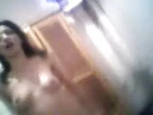 それは三社の性的パロディではありません。 ...