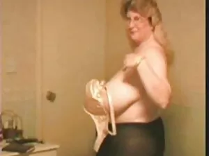 巨大Tiits Camgirlダブルディ ...