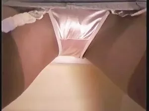 DevilsFilm大学の女の子は三人の ...